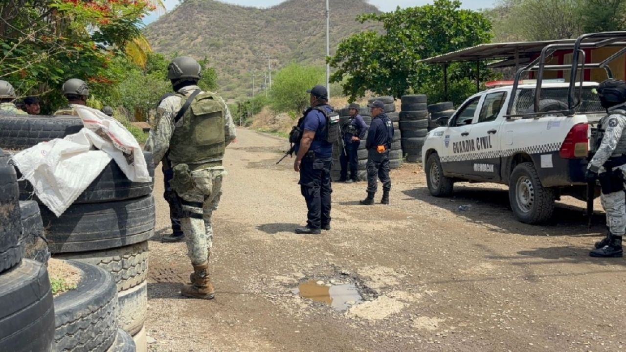 Autoridades desmantelan presunto centro de narcotráfico durante cateo en León, Guanajuato