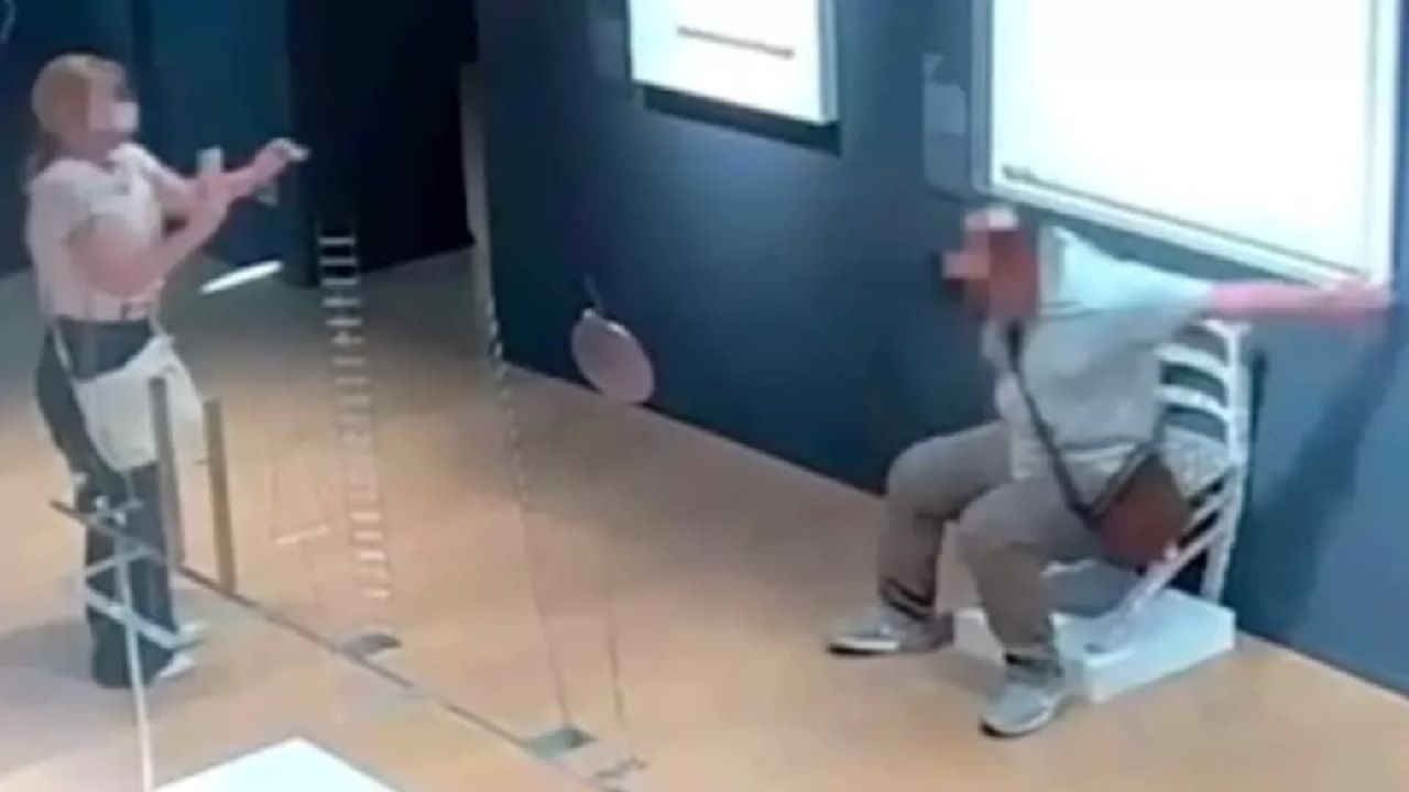 Pareja de turistas daña La silla de Van Gogh de Nicola Bolla en museo de Verona