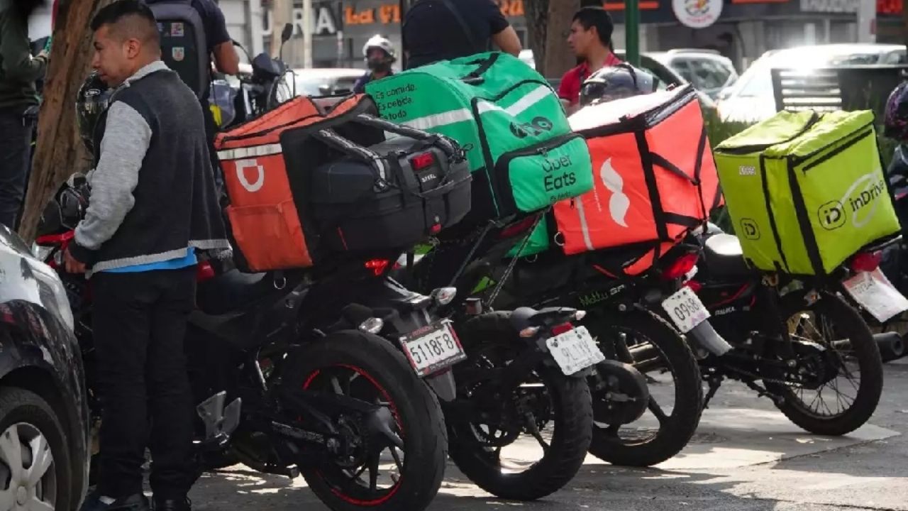 Trabajadores de aplicaciones digitales recibirán beneficios de seguridad social en julio