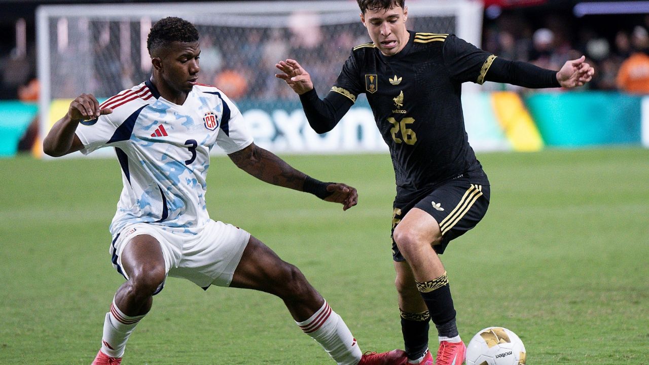 El Tri avanza a la siguiente ronda, pero sigue dejando más dudas que certezas en la cancha