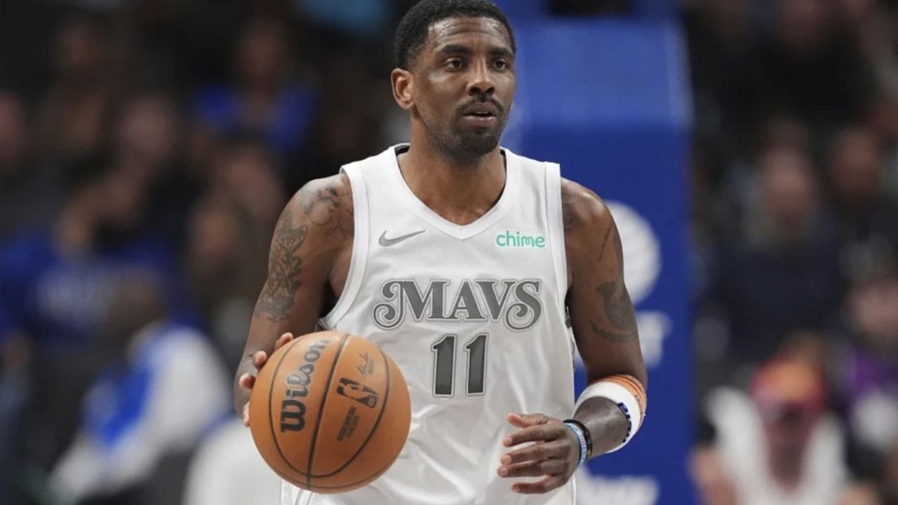 Se alínean las estrellas y Kyrie Irving renueva por tres campañas con Mavericks