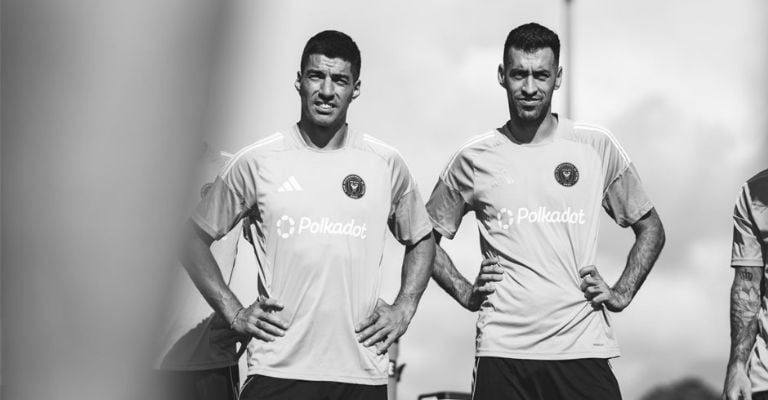 Suárez y Busquets enfrentarán a su exentrenador