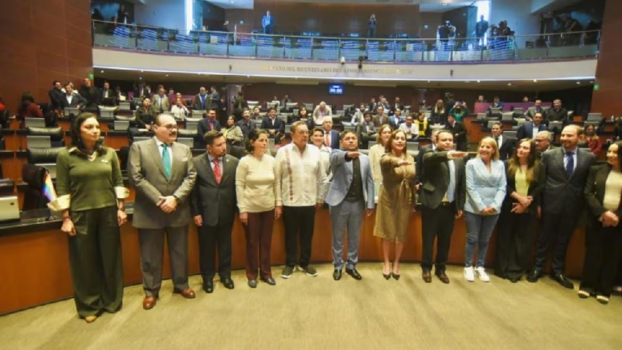 Erasmo Catarino de ‘La Academia’, rinde protesta como senador suplente de Luis Armando Melgar