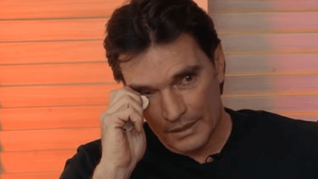 ¿Se divorcia de Valeria Marín? Julián Gil confirma separación por infidelidad de actriz