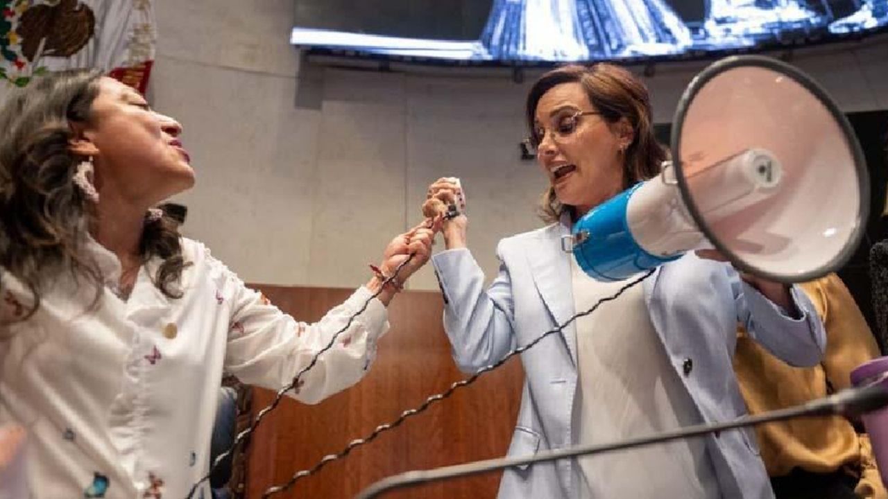 Lilly Téllez denunciará ante FGR a senadoras por uso de tijeras en incidente del Senado