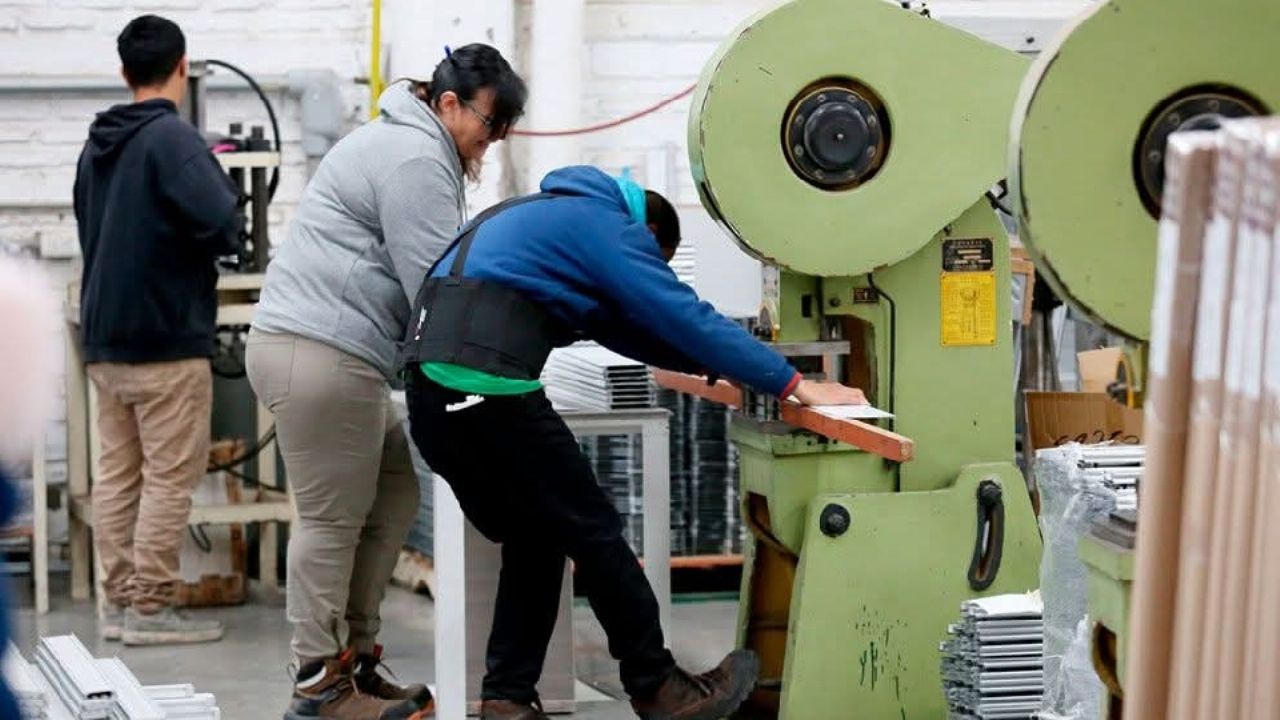 Ni gradual ni pareja reducción de jornada laboral para sector terciario: Canaco