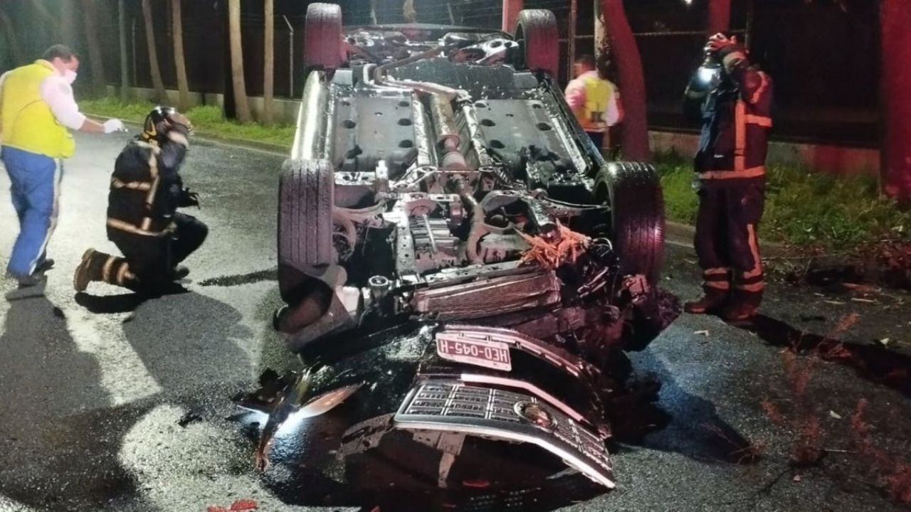 Código Rojo en CDMX: Hombre es asesinado a balazos mientras conducía su auto en Xochimilco