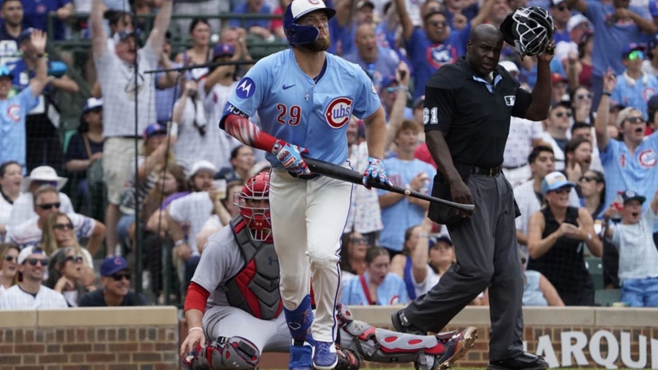 Busch batea tres cuadrangulares y los Cubs imponen récord de HR’s ante los Cardinals