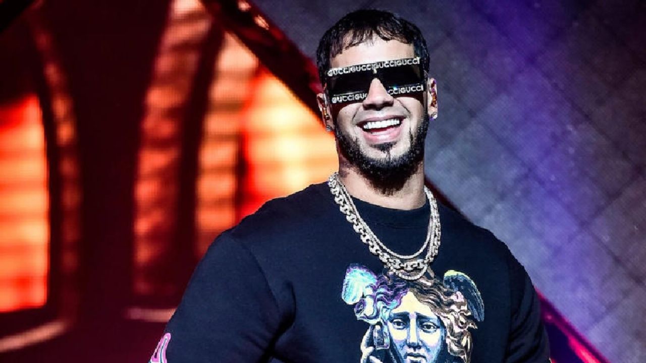 Anuel AA vuelve a causar controversia por mencionar al CJNG y al Cártel de Sinaloa
