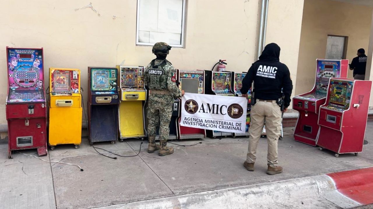 Autoridades decomisan 15 máquinas tragamonedas en seis colonias de Ciudad Obregón