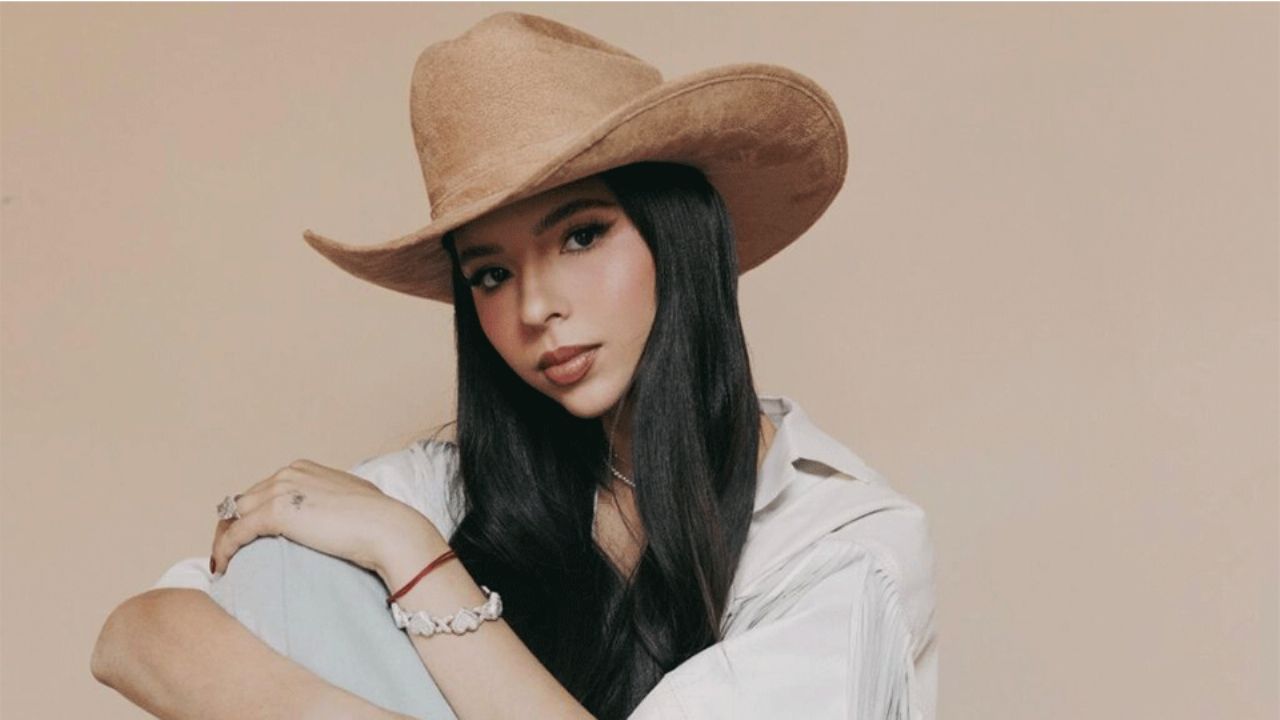 ¿Y Christian Nodal? Ángela Aguilar fue sola a la Copa Oro y avivan rumores de crisis