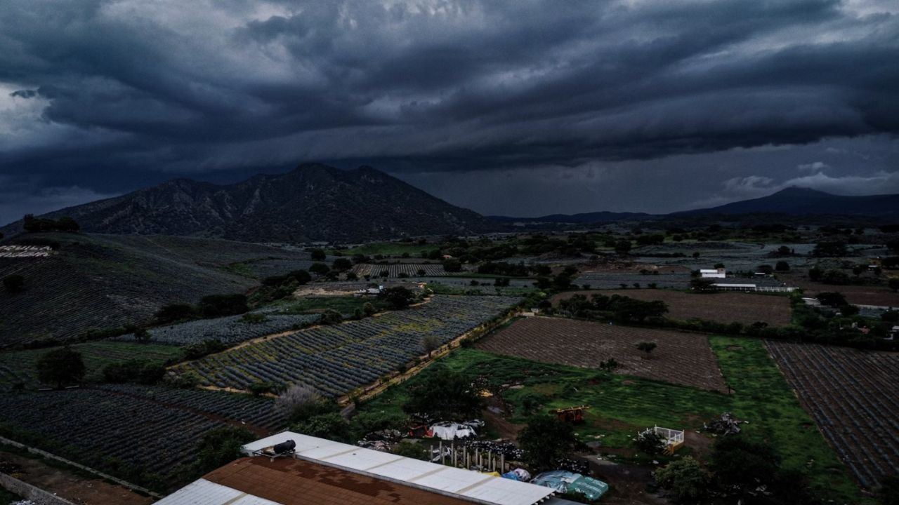Ondas tropicales y monzón mexicano provocarán fuertes lluvias en México HOY 8 de julio: Conagua