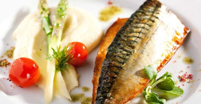 Consumir pescado caballa ayuda a prevenir enfermedades