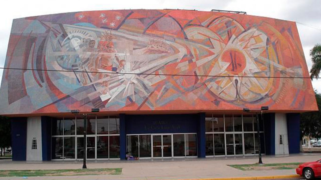 Un nuevo rostro: Trabajan en la restauración del mural de Arteche en el teatro del Itson