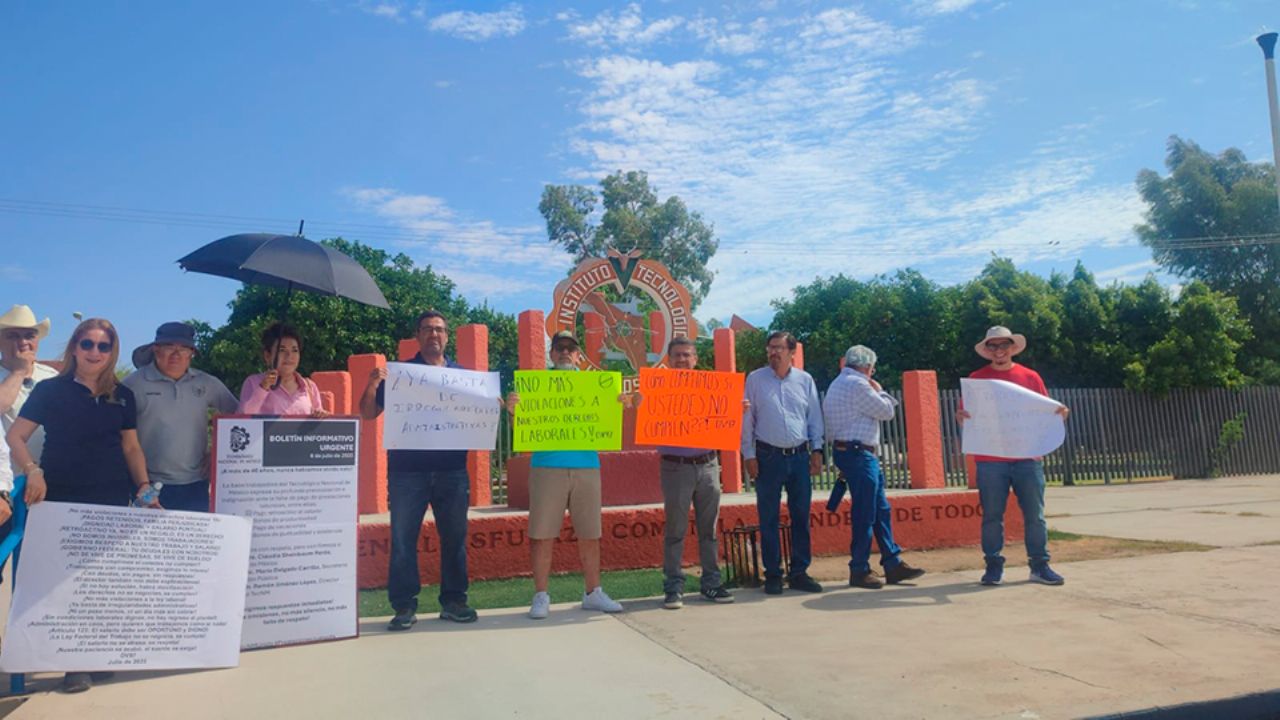 Hermosillo: Se manifiestan maestros del ITH por falta del pago de la prima vacacional