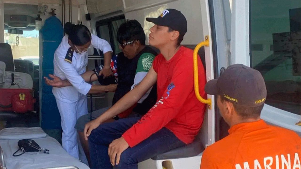 Evitan tragedia: Rescatan a dos personas arrastradas por la marea en Puerto Peñasco