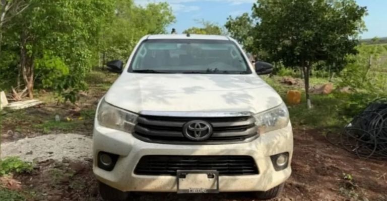 Aseguran narcolaboratorios y vehículos robados en operativos en Sinaloa