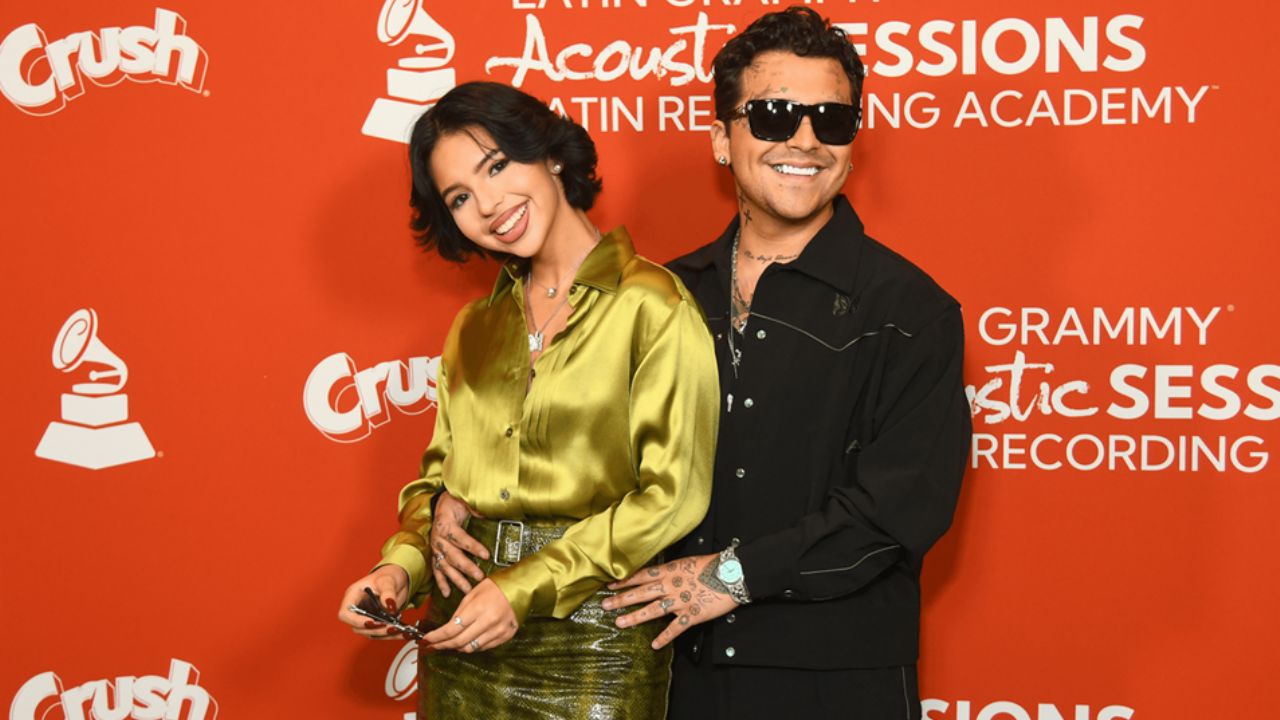 Aseguran que Nodal le sería infiel a Ángela Aguilar con misteriosa mujer; esto se sabe