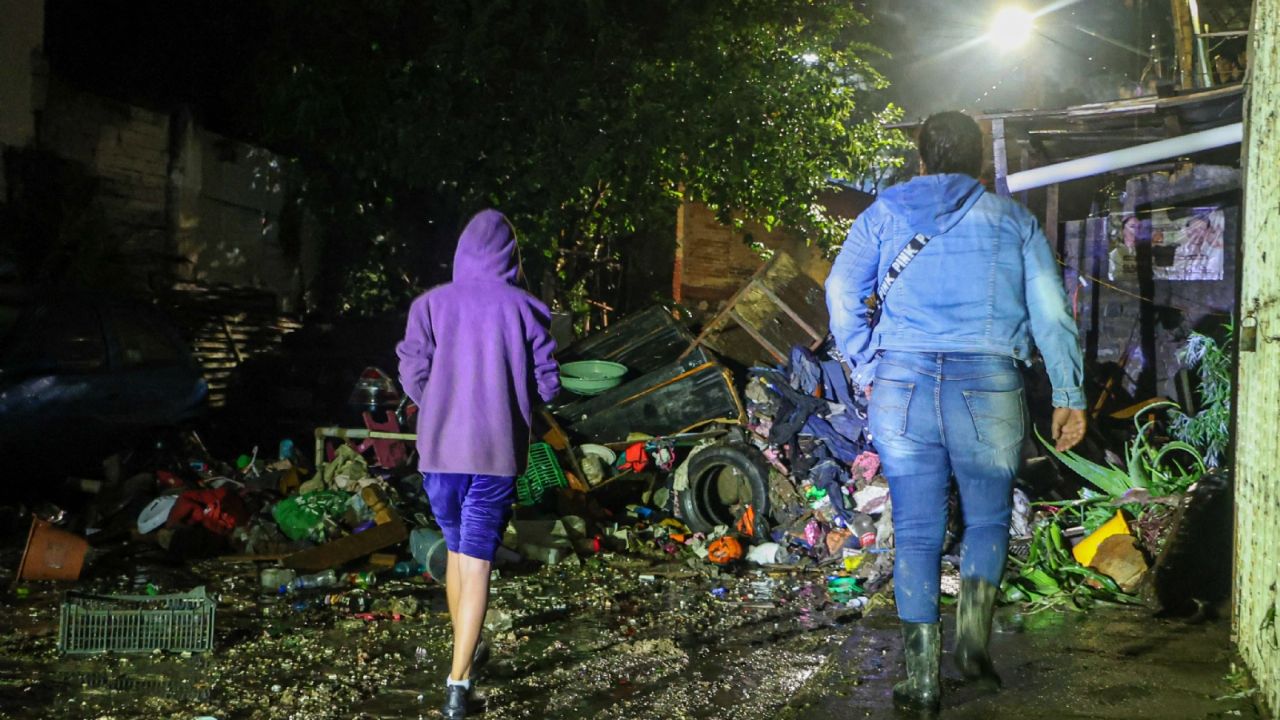 Tragedia en Zapopan: Lluvias nocturnas provocan derrumbes y la muerte de una bebé