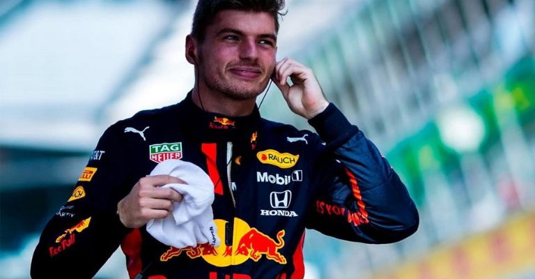 El neerlandés también tendría que aportar para su salida