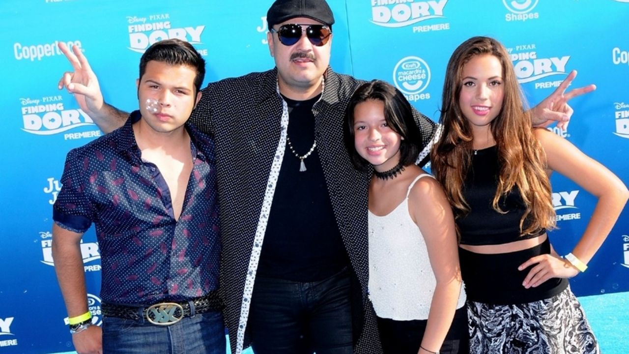 Sin tapujos, Pepe Aguilar expone a sus tres descendientes: “Hijos de la fregada”