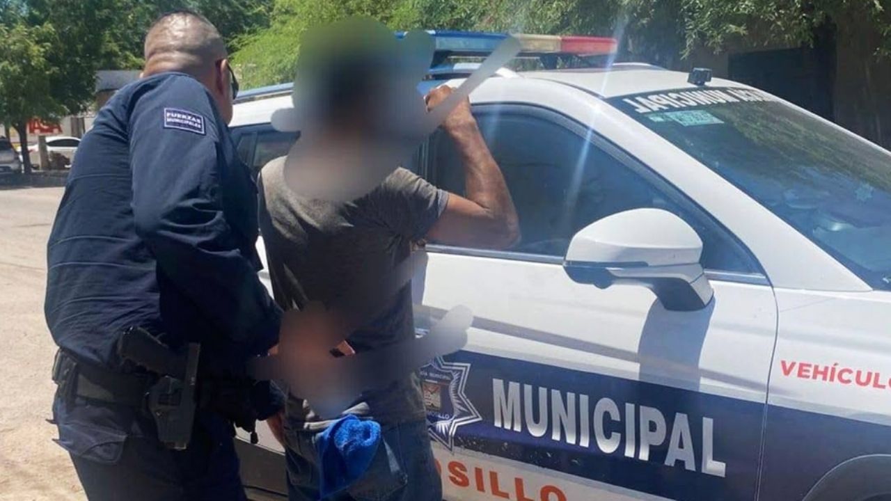Persecución en Hermosillo: Capturan a motociclista con pistola, droga y narcomensaje