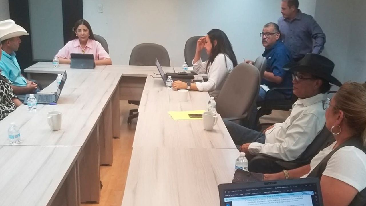 Sociedad civil y Gobierno de Sonora se reúnen para abordar la construcción de presas en Hermosillo