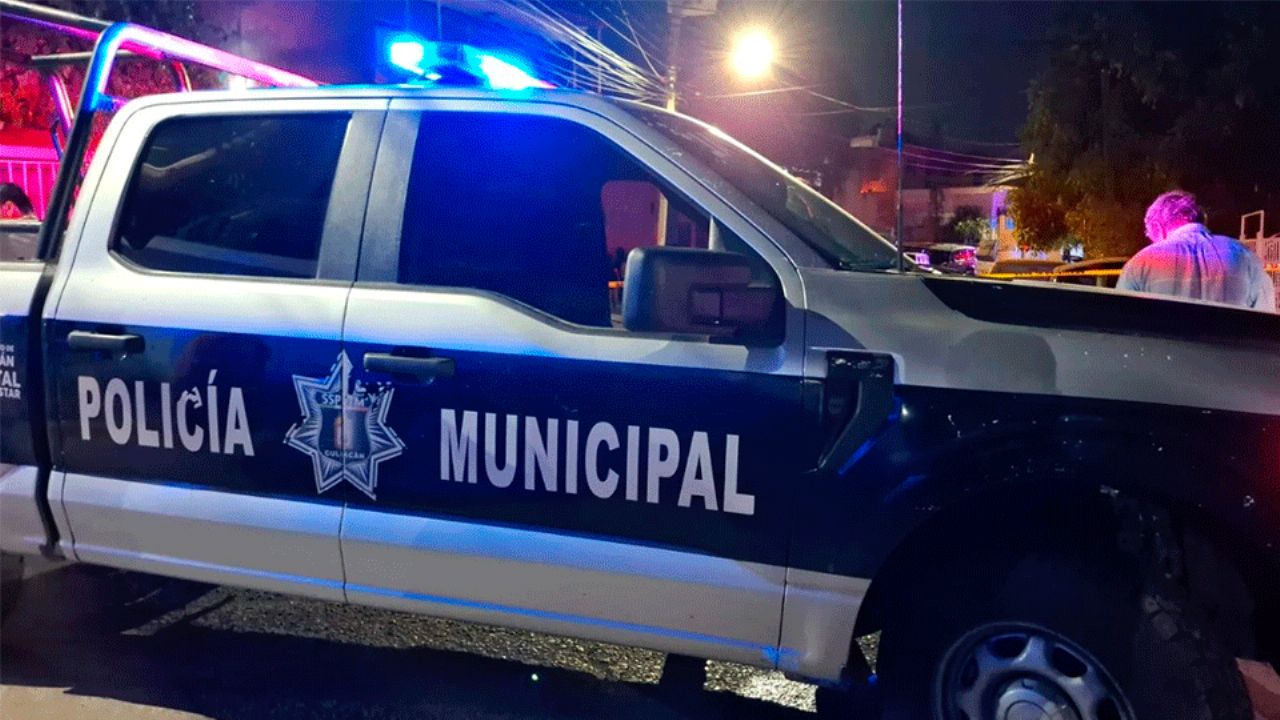 Mujer muere por bala perdida y policía resulta herido en Las Quintas, Culiacán