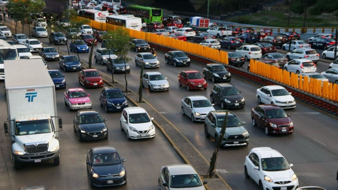 Hoy No Circula martes 22 de julio de 2025: ¿Qué autos ‘descansan’ en CDMX y Edomex?