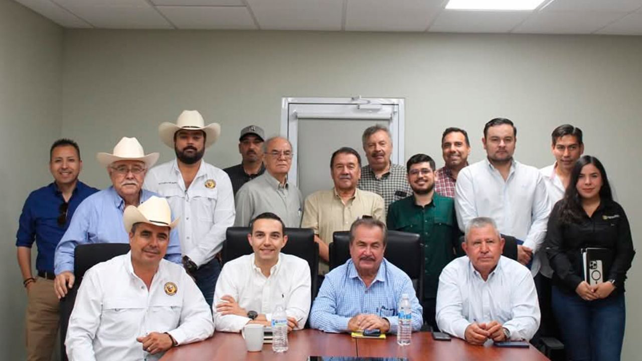 Sader refuerza en Sonora la capacitación contra el gusano barrenador de mano de los productores
