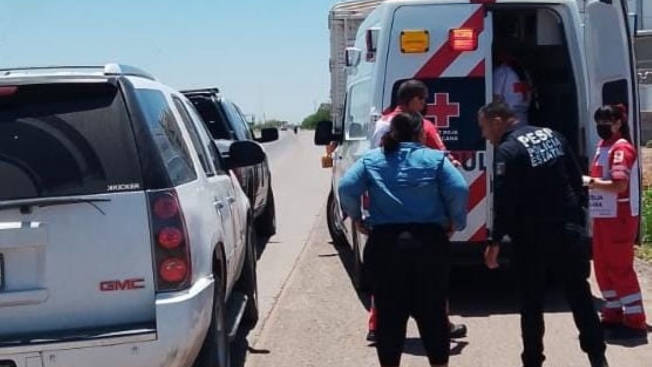 Sonora: Mujer entra en labor de parto en plena vía pública; agentes de la PESP la auxilian