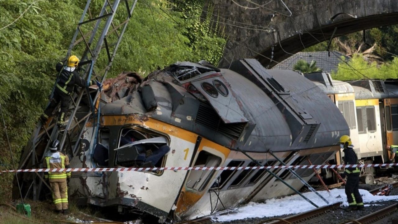 FOTOS: Fatal accidente de tren deja cerca de 3 muertos y múltiples heridos, en Alemania