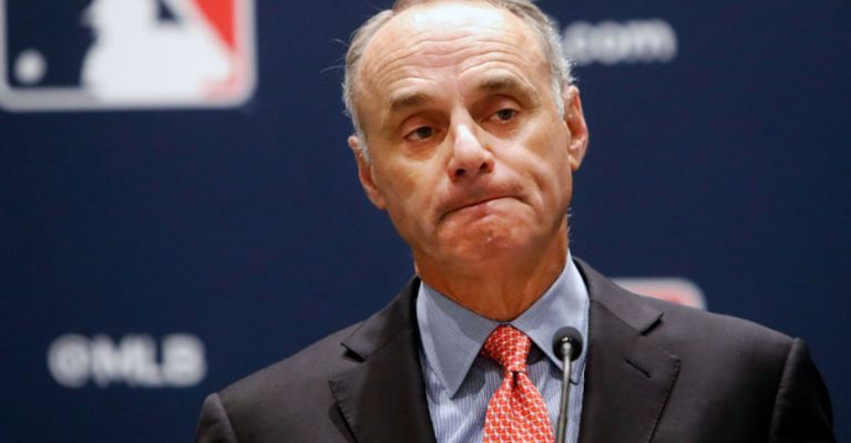 Manfred no respondió al insulto del jugador