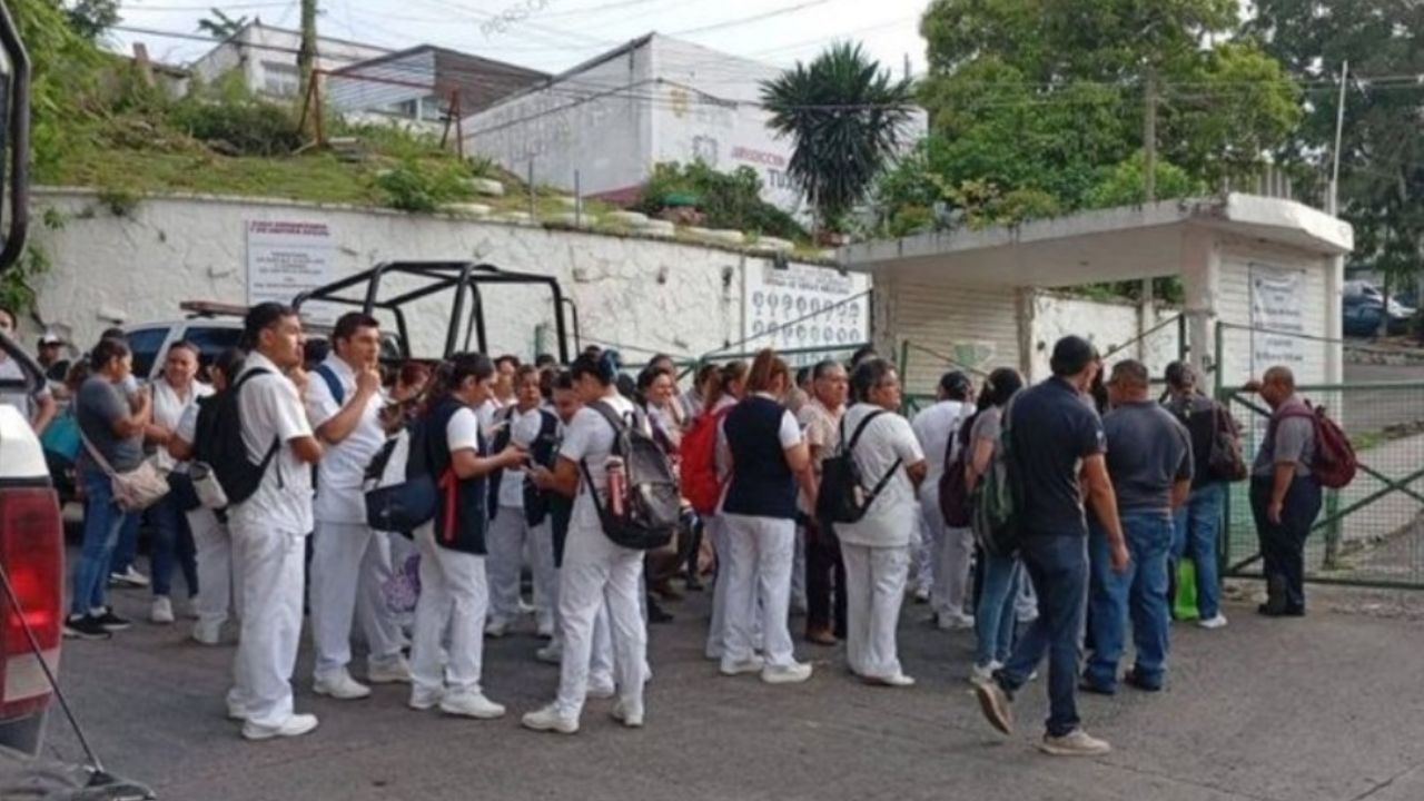Taxista es herido por pistoleros en Veracruz; sicario va hasta el IMSS para ejecutarlo