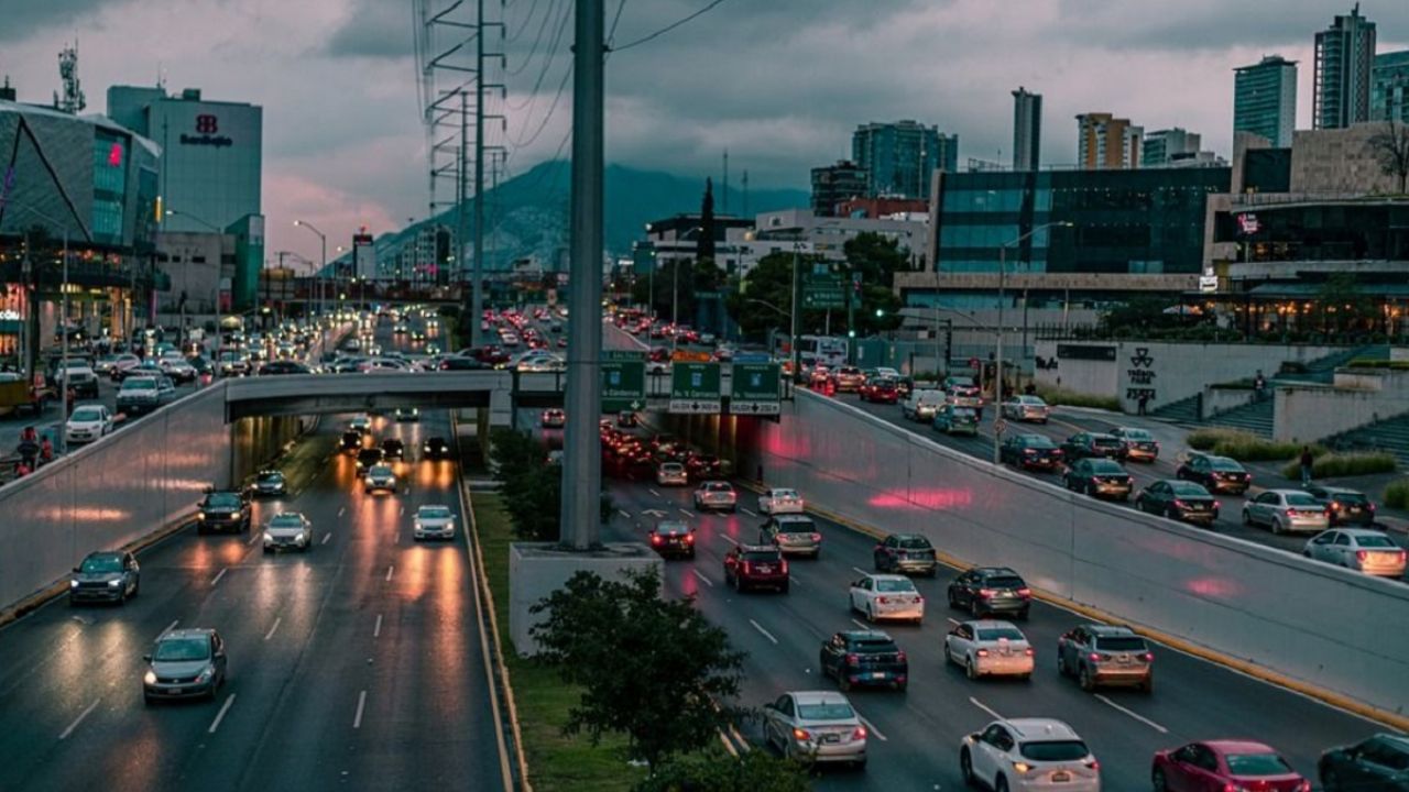 Hoy No Circula Miércoles 30 de julio de 2025: ¿Hay Contingencia Ambiental en CDMX y Edomex?