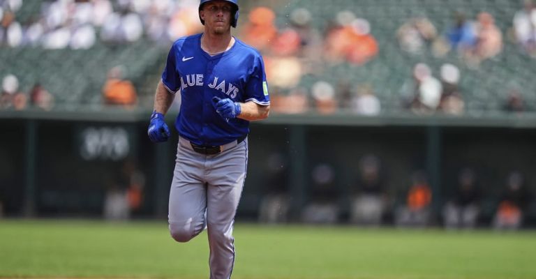 Myles Straw también la botó para Toronto