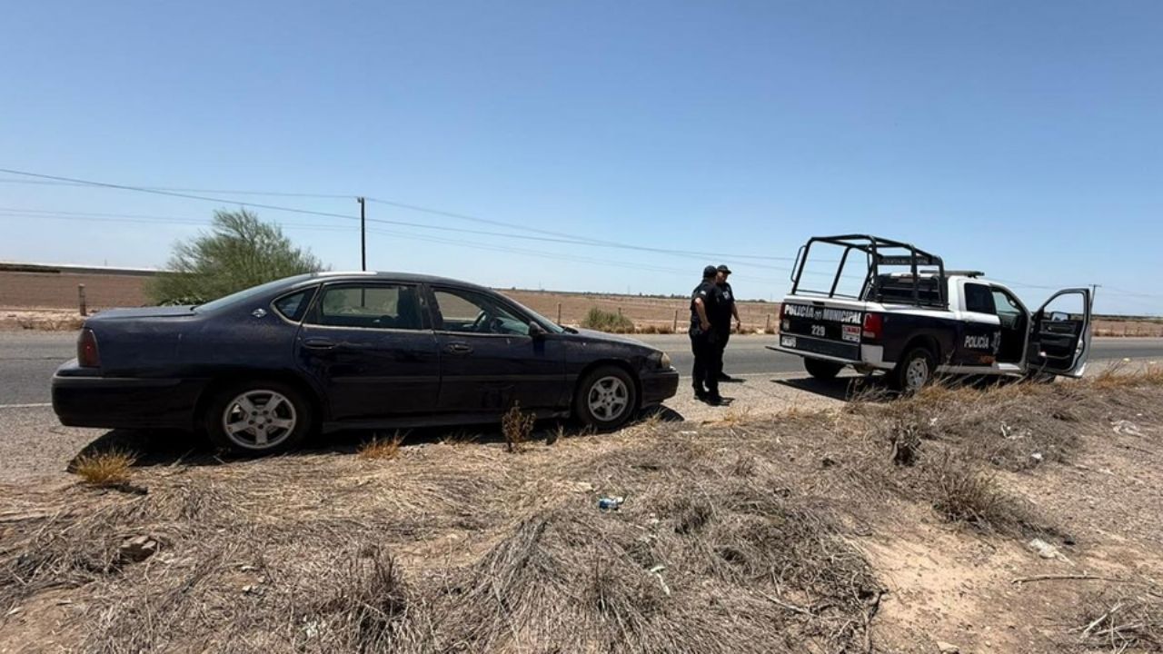 Lo paran por conducir a alta velocidad y lo sorprenden con auto robado en Hermosillo
