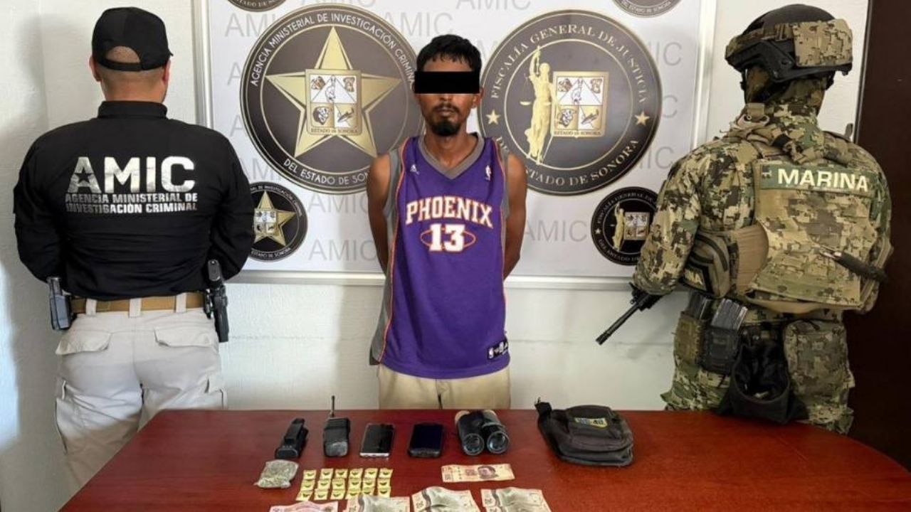 Detienen a ‘halcón’ en Puerto Peñasco; le decomisan envoltorios de ‘crystal’ y marihuana