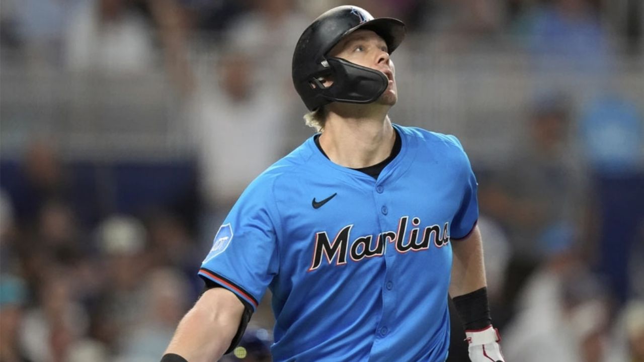 Stowers conecta jonrón y Marlins consiguen histórica limpia ante los Yankees