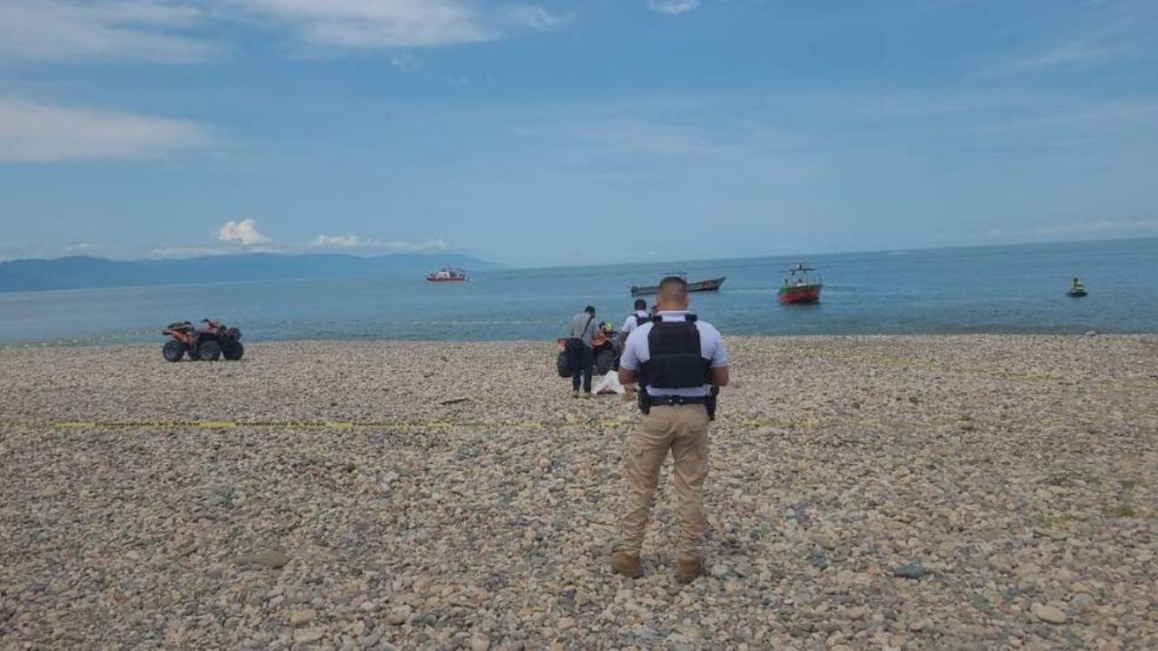 La corriente del mar lo venció: Rescatan cadáver de joven de 19 años en Puerto Vallarta