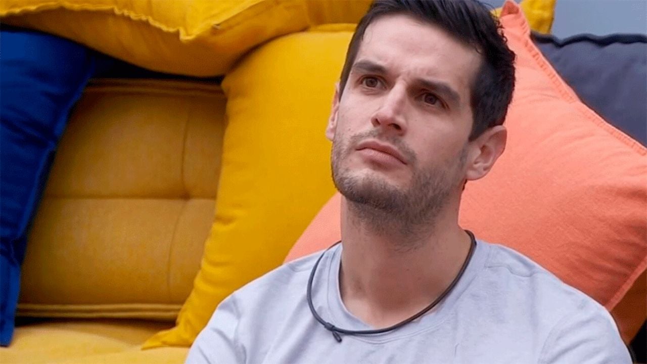 Adrián Marcelo llama “cabeza de zanahoria” a Conan O’Brien tras defender a Jimmy Kimmel