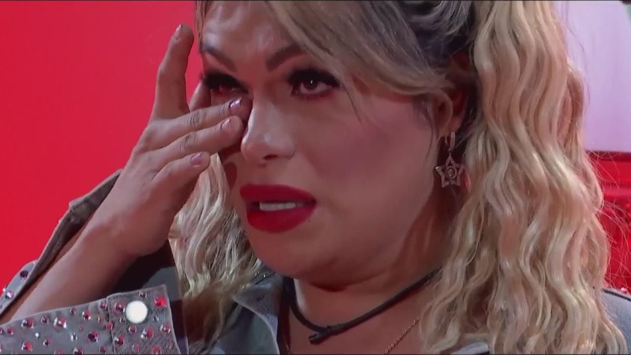 “Casi se desmaya”: Exreportero de ‘Venga La Alegría’ revela que fans lastimaron a Wendy Guevara