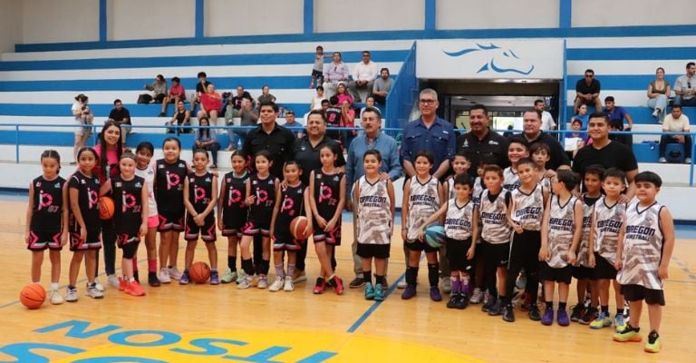 La foto del recuerdo en la duela de El Potro