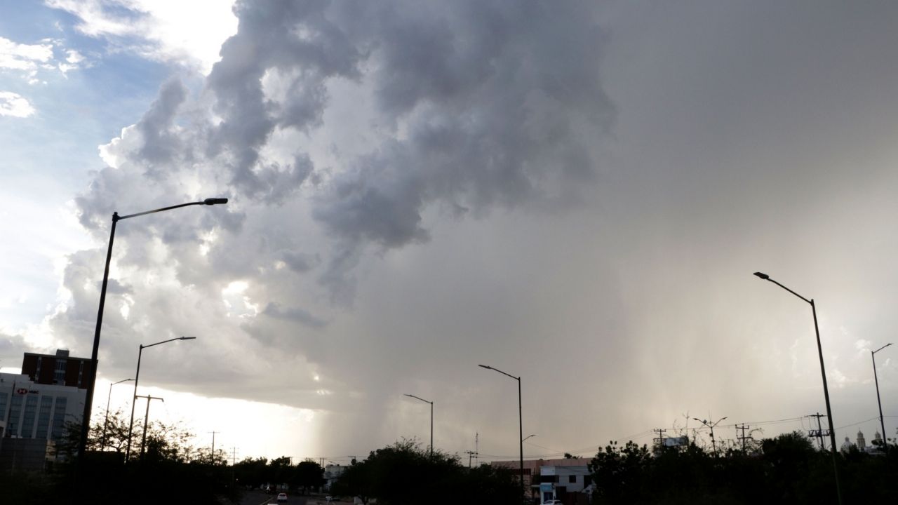 Clima Hermosillo HOY 11 de agosto: Alertan calor y posibles TORMENTAS secas por la tarde
