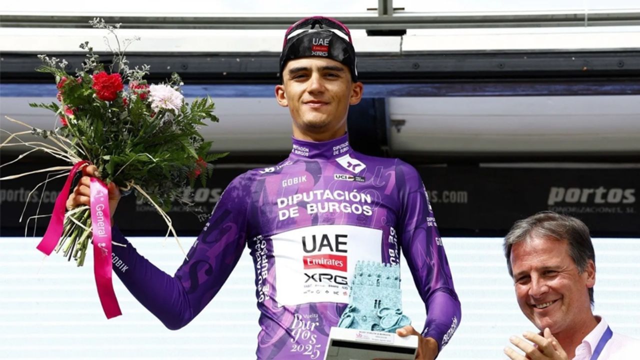 ¡A por la siguiente victoria! Cómo ver a Isaac del Toro en la Clásica de Hamburgo EN VIVO