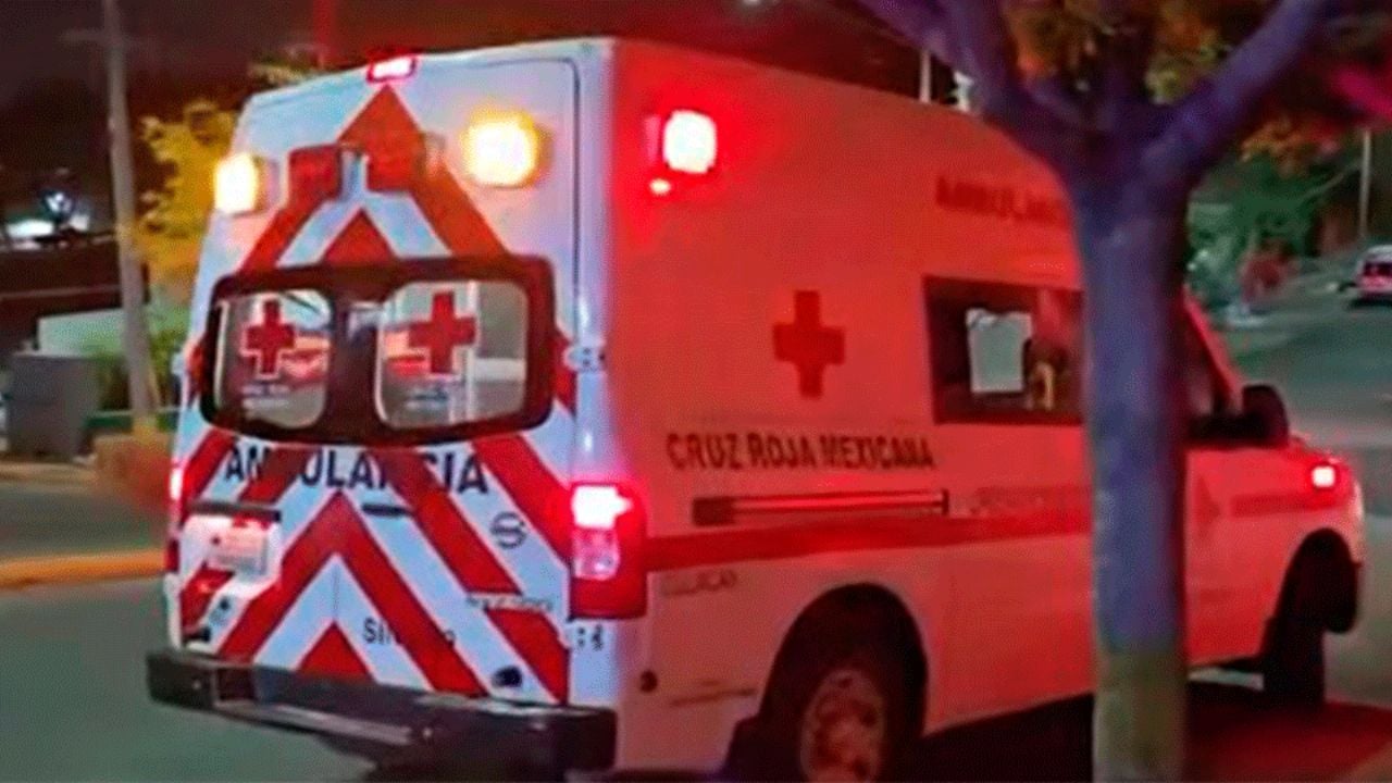 Sinaloa: Cuerpo envuelto en lona y con ropa táctica es hallado al norte de Culiacán