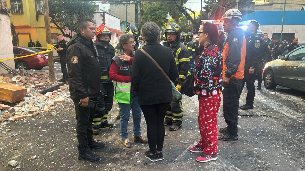 FOTOS: Fuerte EXPLOSIÓN en la Benito Juárez causa pánico y deja varias víctimas