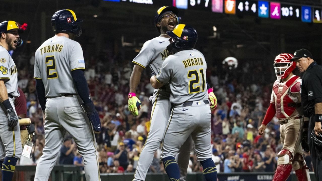 Milwaukee Brewers derrota a Cincinnati Reds y llega a 14 victorias al hilo en la MLB