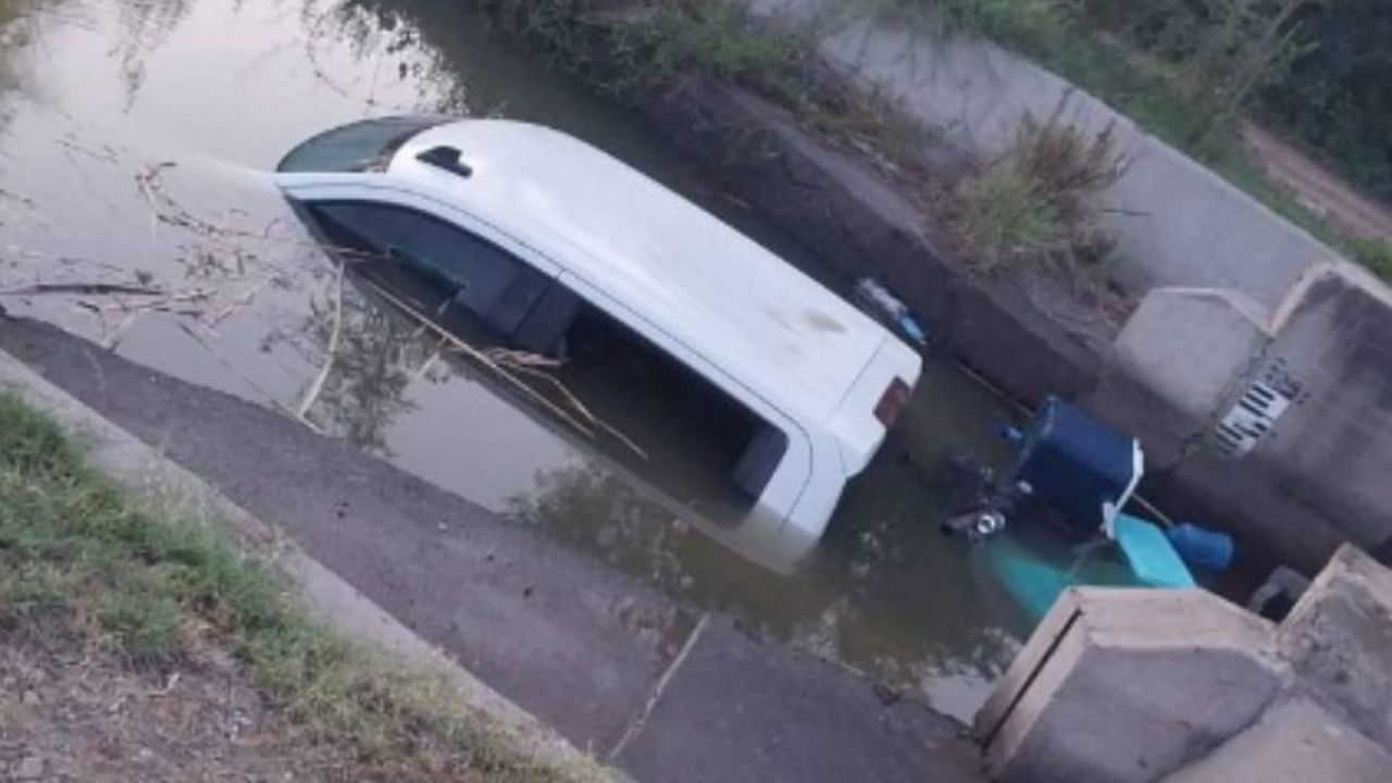Tragedia en Sinaloa: Conductor cae con su camioneta a canal de riego y pierde la vida