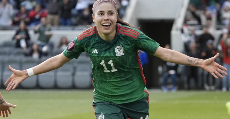 También es titular indiscutible con el Tri Femenil